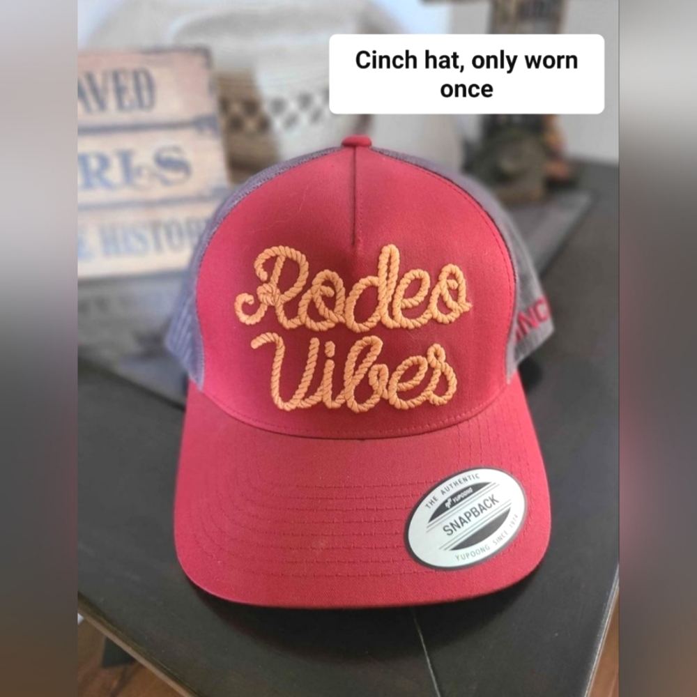 Cinch hat